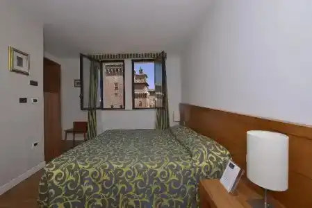 Mercure Ferrara - 53
