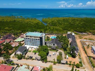 Tanga Beach & Spa - 18