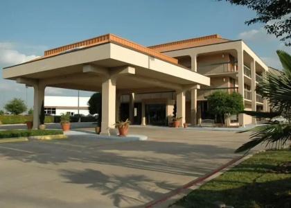 Executive Inn - 11