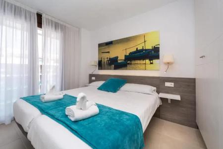 ApartFerrer Skyline - 112