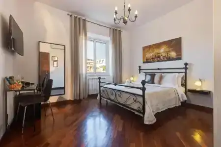 Little Rhome Suites - 32