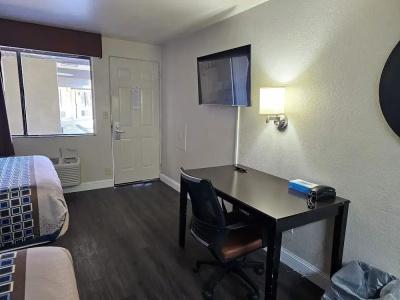 Canyon Inn - 6