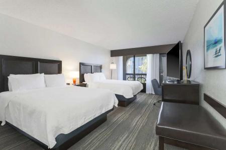 Hampton Inn - 84