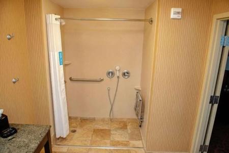 Hampton Inn & Suites - 64