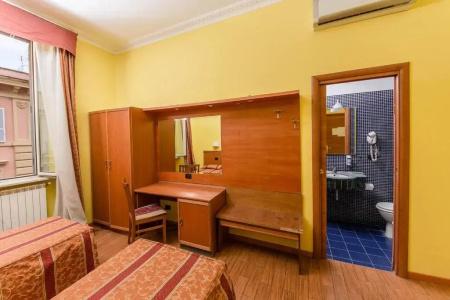 Hostel Beautiful - 16