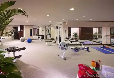 Harbour Plaza Metropolis - 16