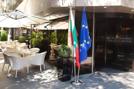 Rosslyn Thracia Sofia - 16