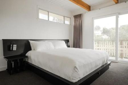 Hollywood Hills - 5