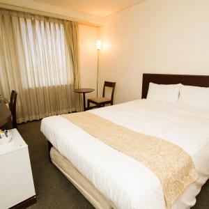 Yokohama Camelot Japan - 21