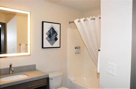 Candlewood Suites, an IHG - 35
