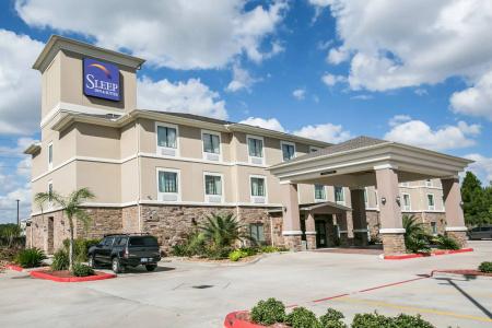 Restwell Inn & Suites I-45 North - 18