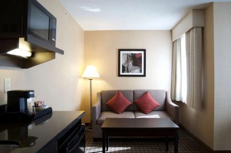 Best Western Plus Inn & Suites - 81