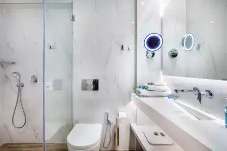 ad Imperial Plus Thessaloniki - 7