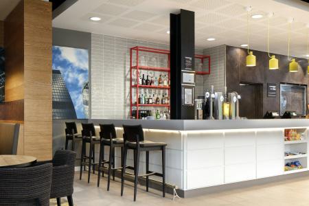 Hampton By Hilton London Docklands - 16