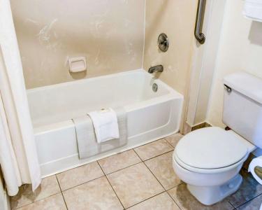 Comfort Inn - 9