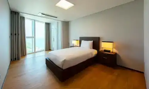 Lct Residence - 100