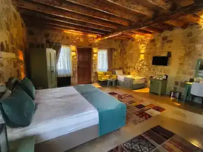 Acropolis Cave Suite - 58