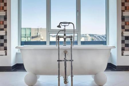 The Ritz-Carlton, Wolfsburg - 8