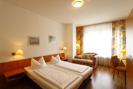 ArtAna Eden - 3