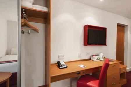 Ramada Cambridge - 21