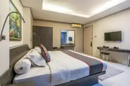 Sun Boutique - 60