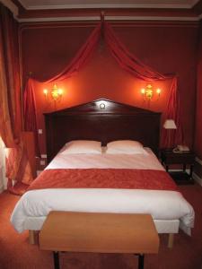 Hôtel Les Maréchaux - 27