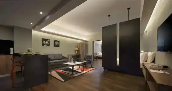 Tropics Eight Suites - 40