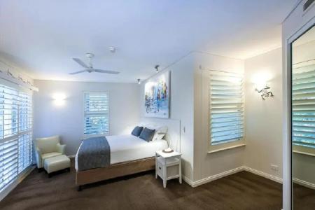Emerald Noosa - 180