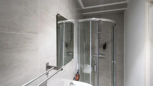 Trivelles - Manchester - Cross Lane - 43
