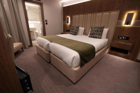 Merit Kensington - 24