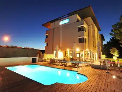 Best Western Plus hôTel De l'Arbois - 14
