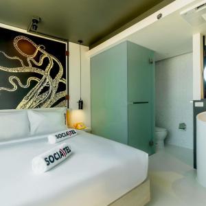 SocialTel Samui - Adults - 23