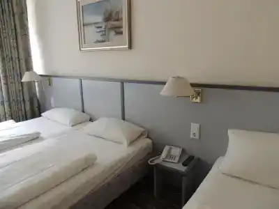 Bahn-Hotel - 34