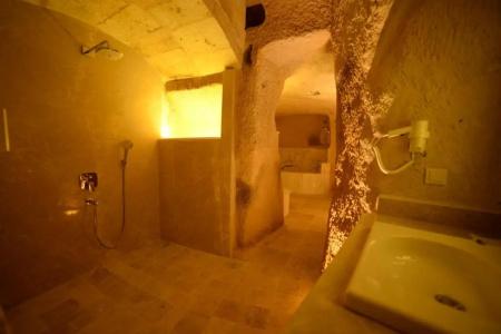 Crassus Cave - 39