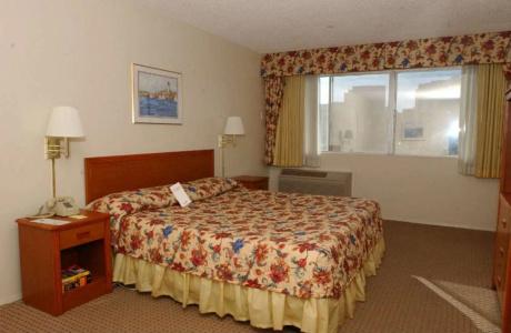 Vagabond Inn - 3