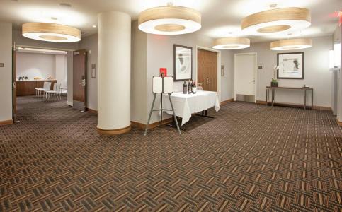 Hilton Garden Inn Central Park South - 22