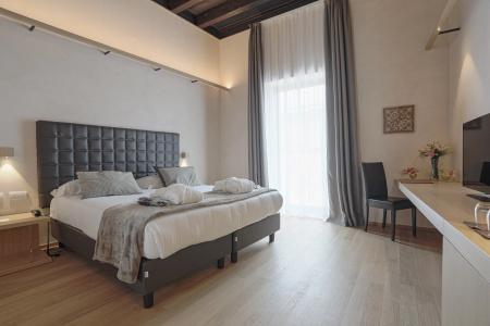 Alba Palace - 2