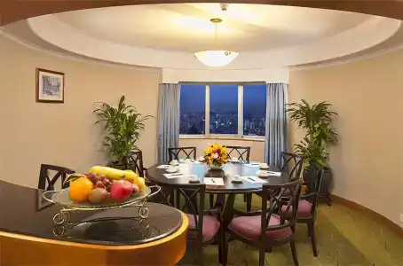 Renaissance Shenzhen Luohu - 10