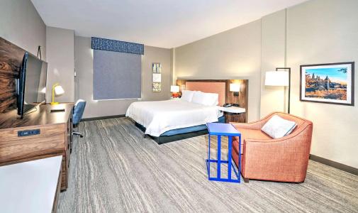Hampton by Hilton - 48