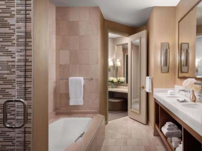 Fairmont Chicago Millennium Park - 7