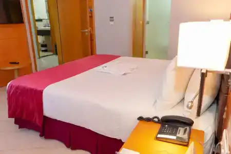 Holiday Inn, An Ihg - 79