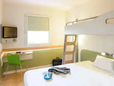 Ibis Budget Hyères - 4