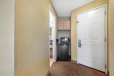 Best Western Plus Ocean View - 48