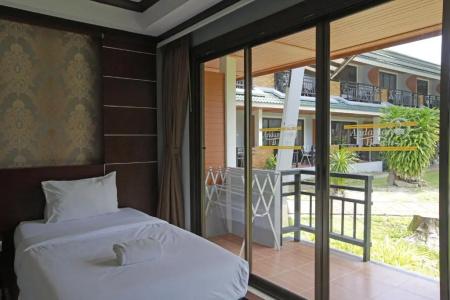 Phi Phi Andaman Beach Resort-Sha Plus - 58