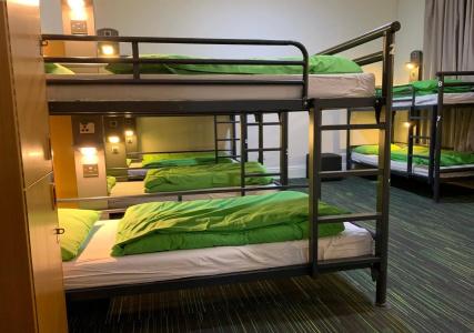 Yha Earl's Court - 1