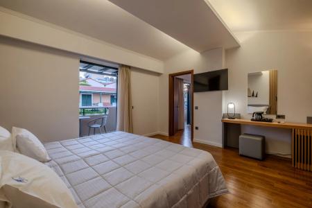 Mediterranean Beach Resort - 4