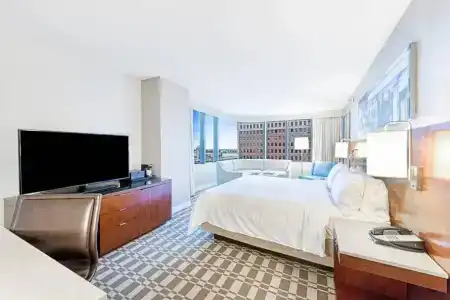 Renaissance Long Beach - 83