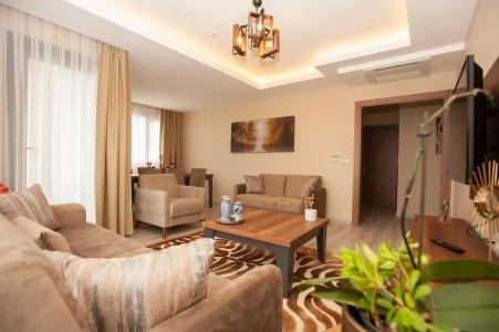 Empula & Residences - 38