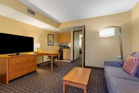 Best Western Plus Thunderbird Suites - 93