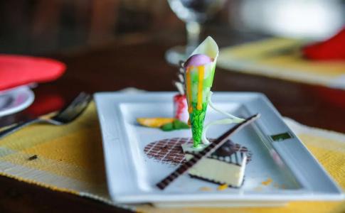 Camellia Resort and Spa - 11